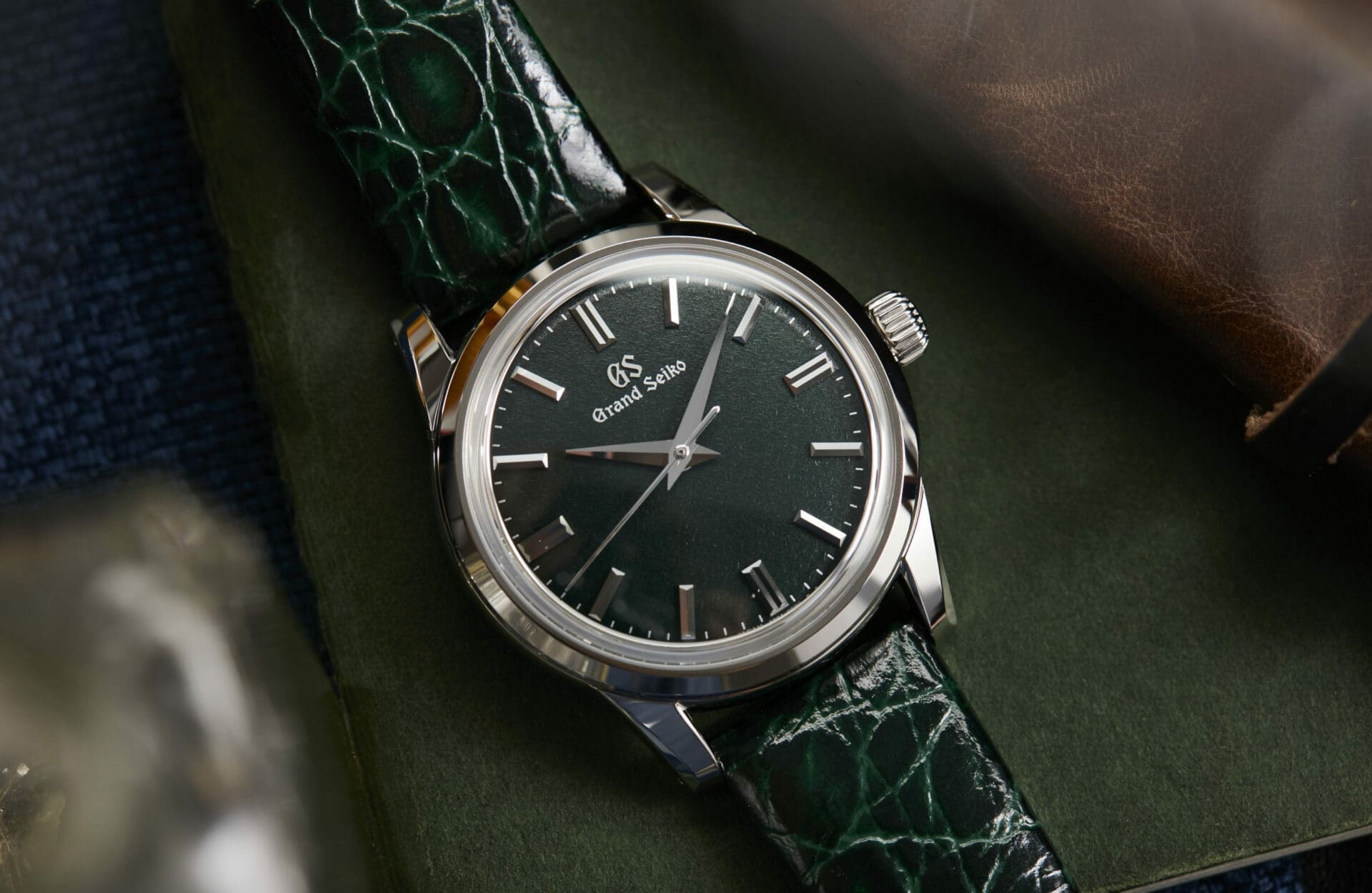 VIDEO: The new Grand Seiko SBGW283, SBGW285, and SBGE277