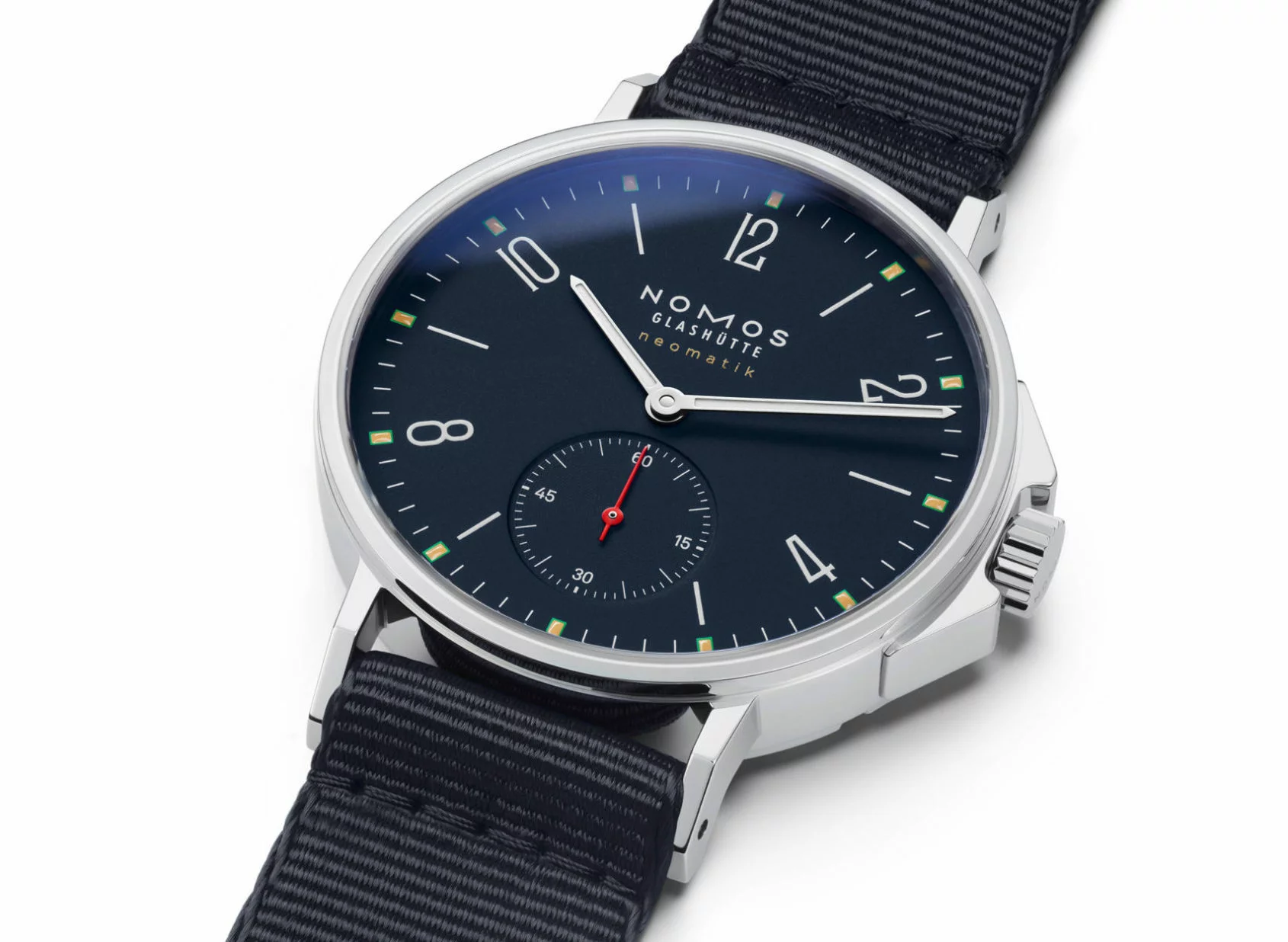 Nomos outlet dive watch