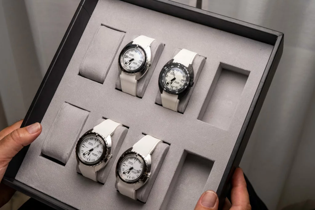 Tropical Watch - Louis Vuitton Tambour Moon Dual Time GMT QA097 Quartz