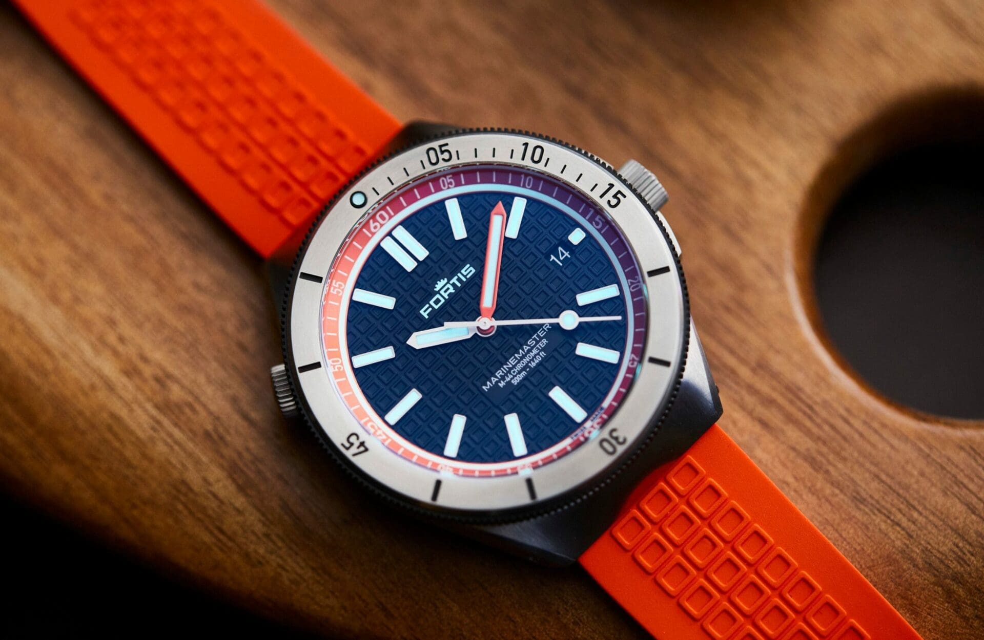 HANDS-ON: The Fortis Marinemaster M-44 has no business being this underrated