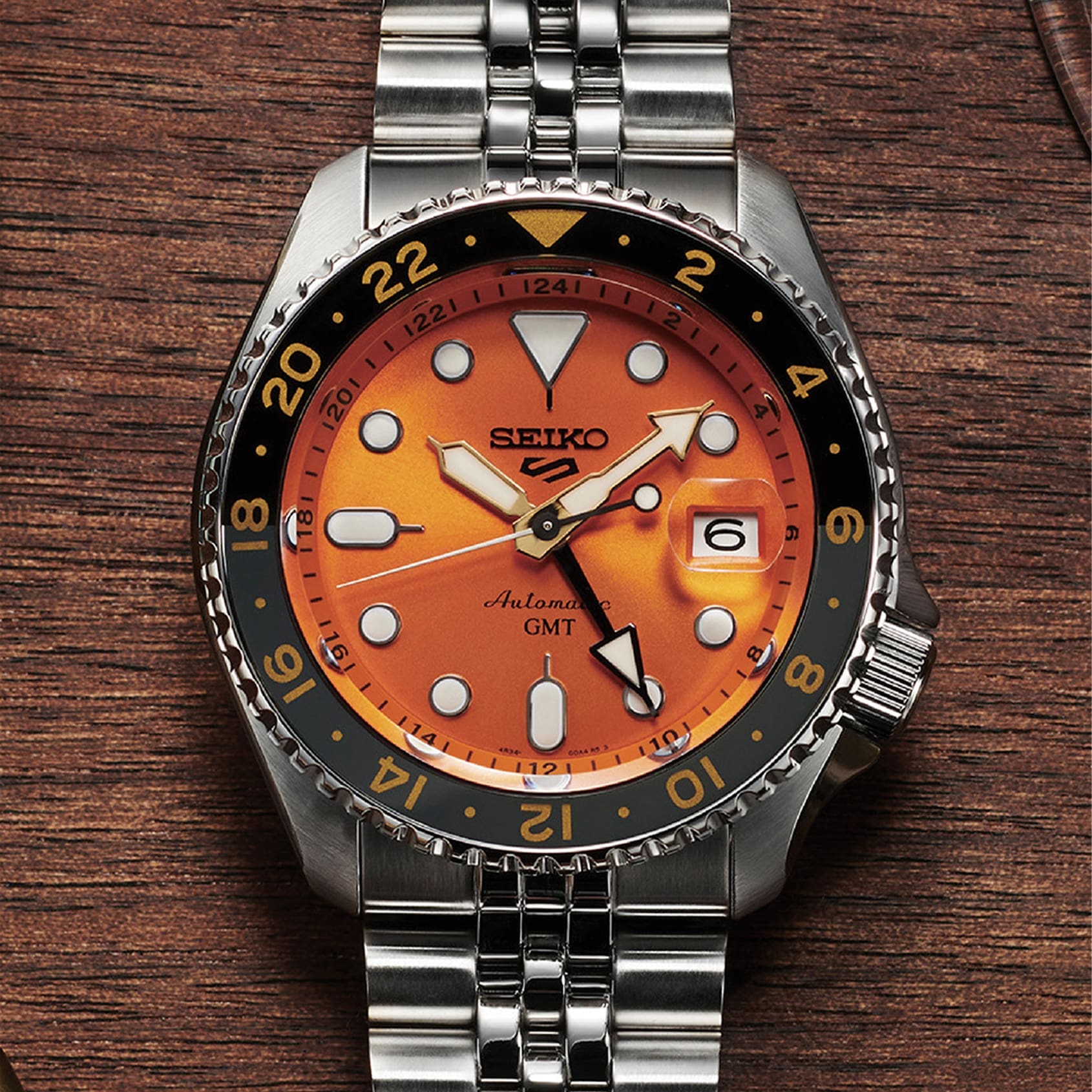 IN-DEPTH: Gone but not forgotten – the discontinued Rolex Submariner ref. 114060