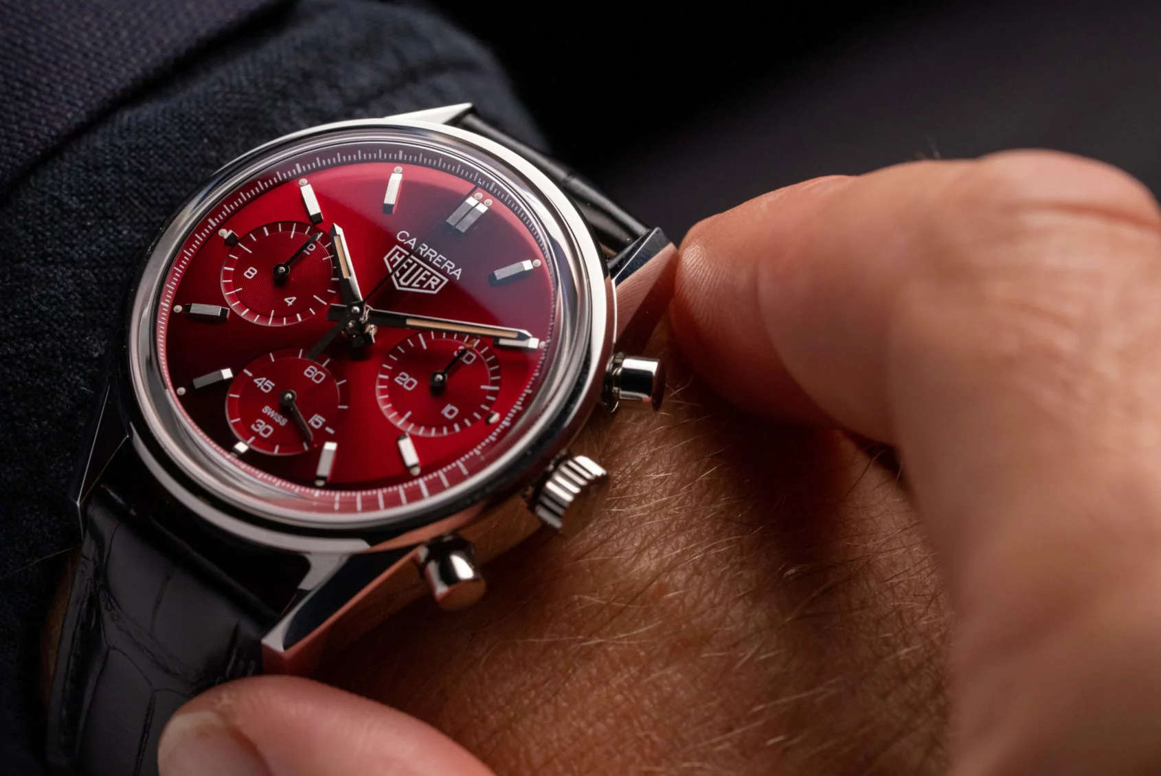 VIDEO: The TAG Heuer Carrera Red Dial Limited Edition