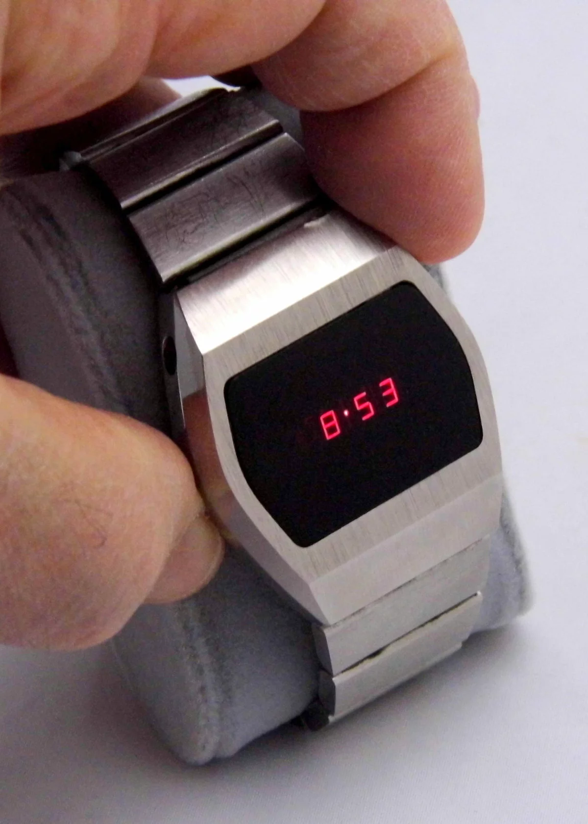 Vintage digital watch red led on sale