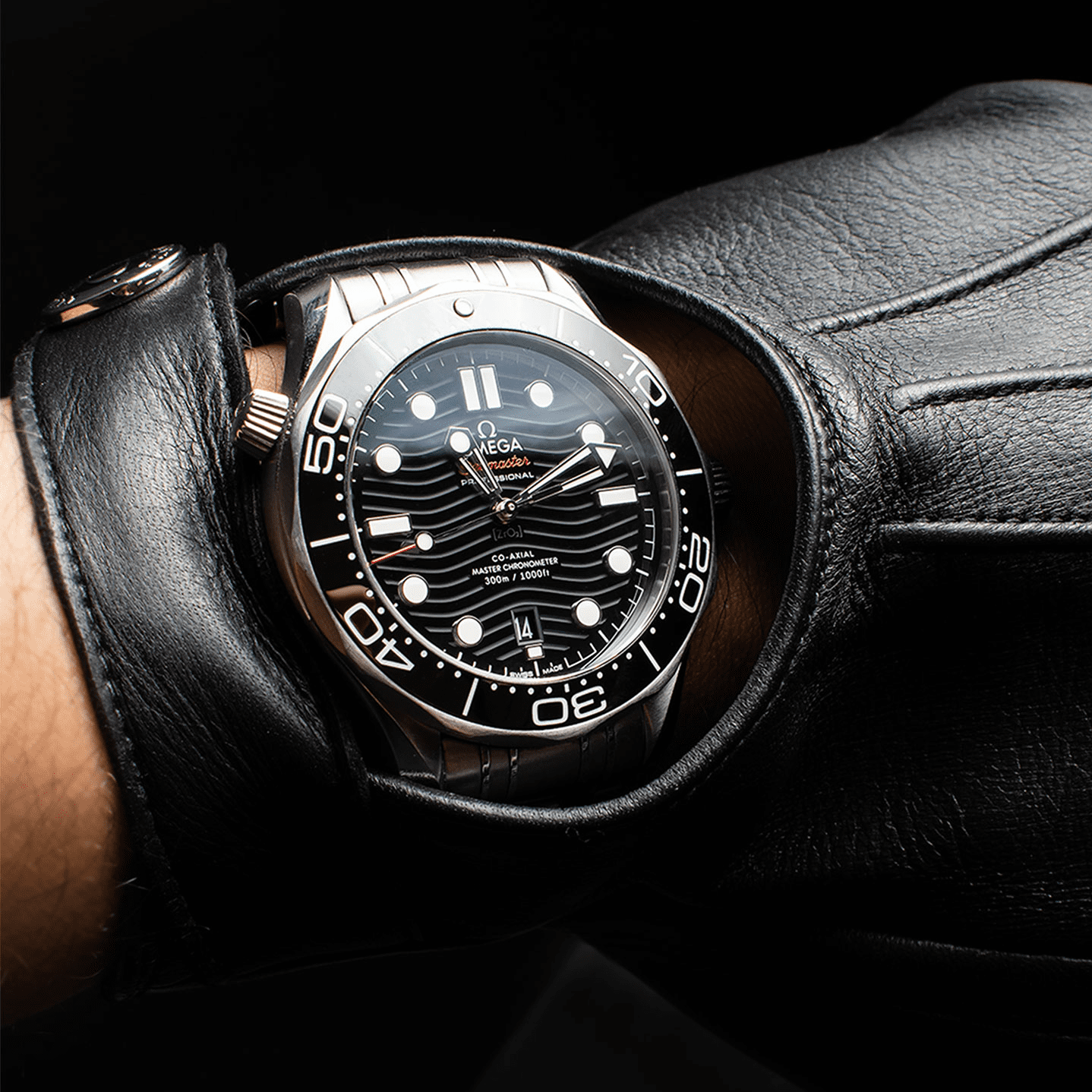 Racing watch owners rejoice: Dents driving gloves are a dream come true