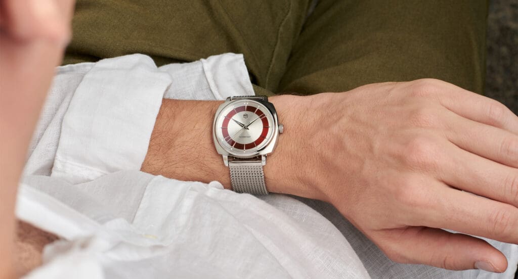 MICRO MONDAYS: The Manime La F is a watch dedicated to the theme of friendship