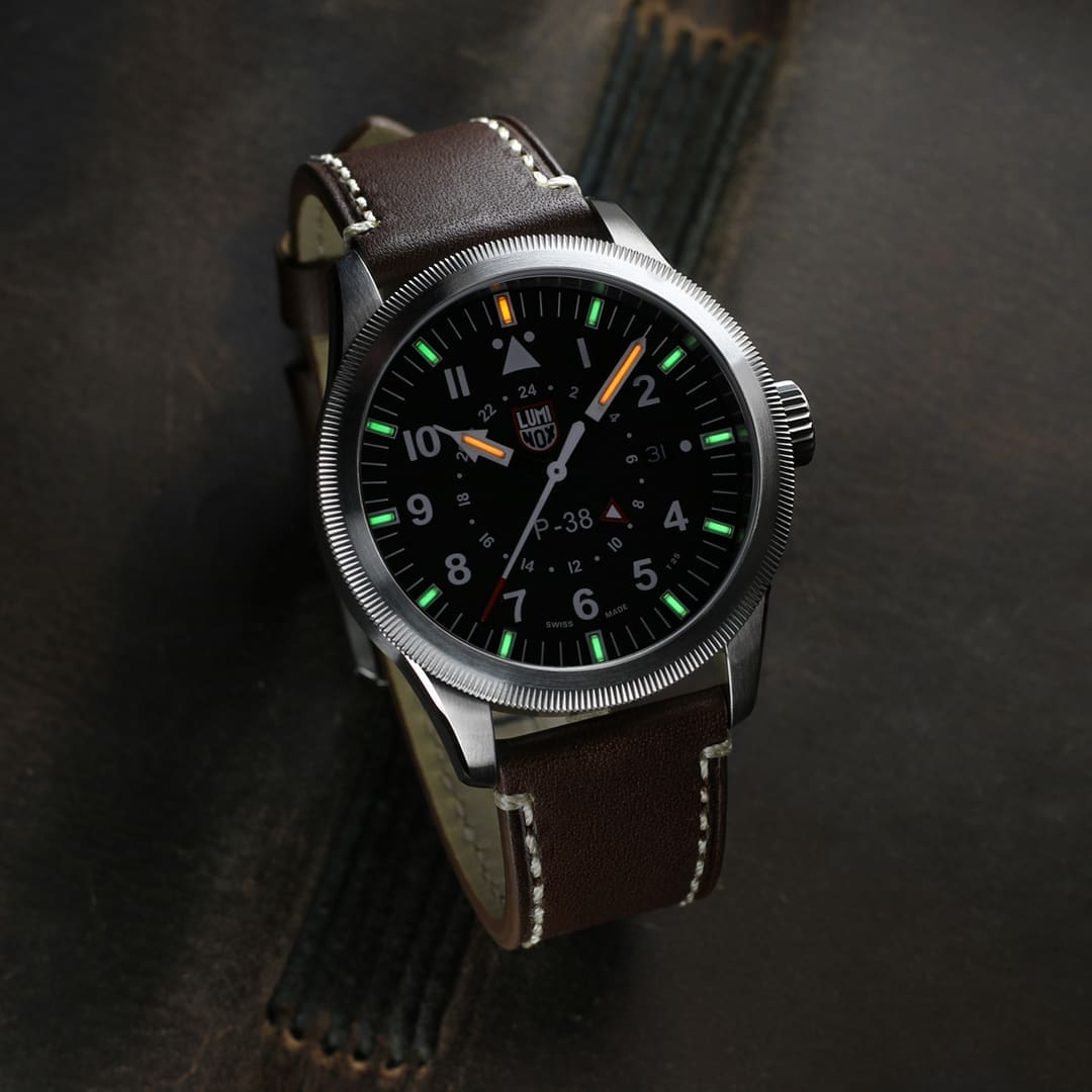 INTRODUCING: The Luminox Air Pilot-38 Lightning® 9520 has a dial that will glow without charge for 25 years
