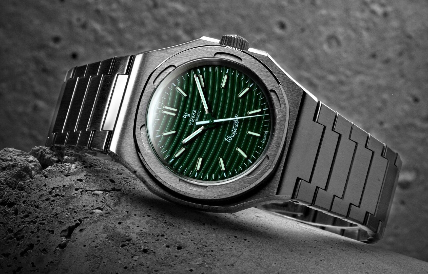 Bites: A fake Rolex as a signal of success? | WatchCrunch