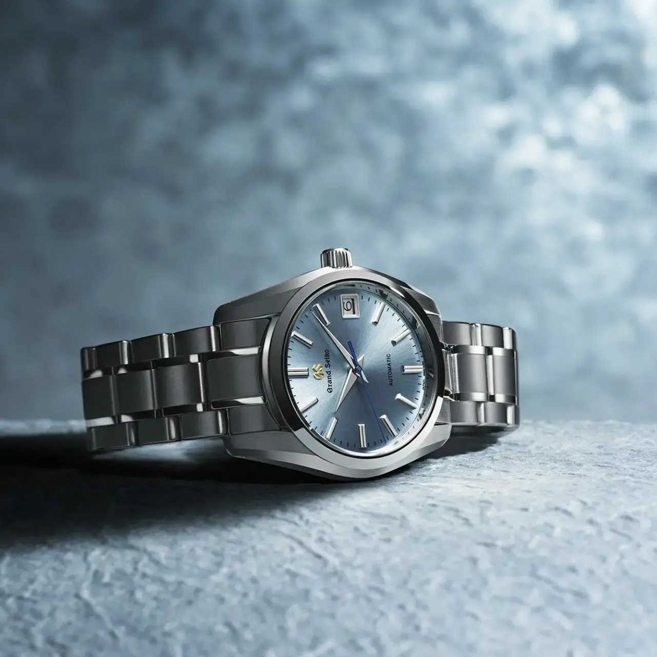 FRIDAY WIND DOWN: Recapping the releases of the week - Grand Seiko, Zenith,  Hublot, TAG Heuer and Bulgari - Time and Tide Watches