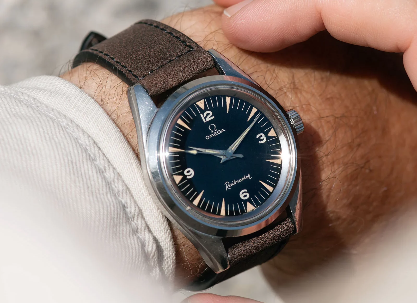 5 best antimagnetic watches - Time and Tide Watches