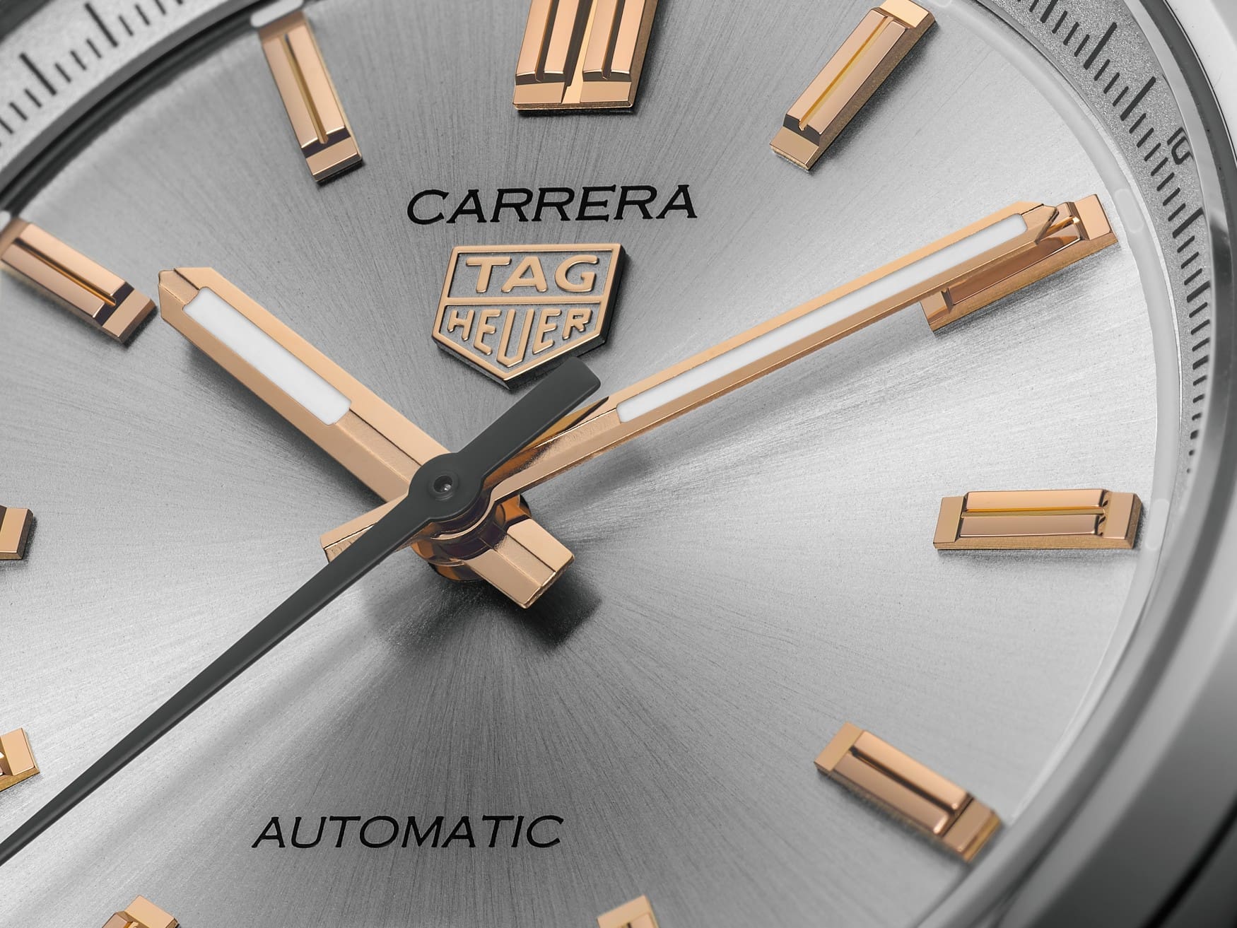 TAG Heuer Carrera Date 36mm dial closeup