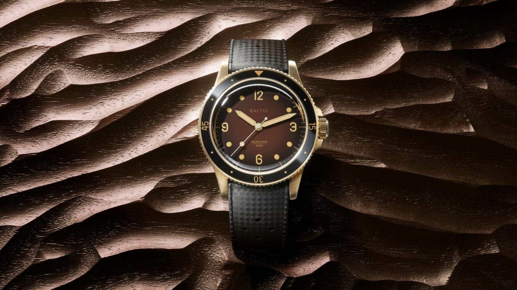The Baltic Aquascaphe Bronze Brown is another vintage-inspired hit for a price that’s too good to be true