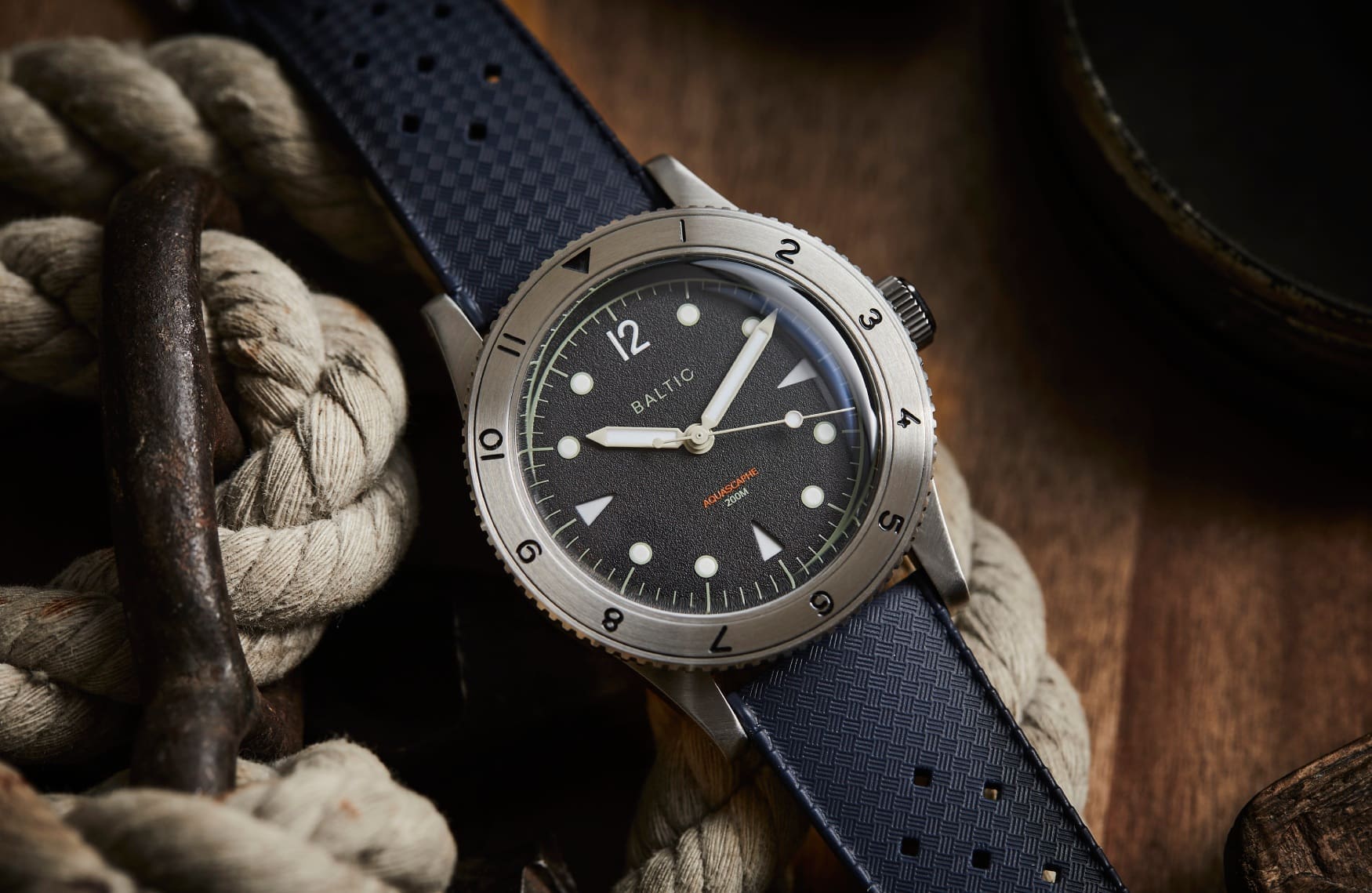 baltic aquascaphe steel bezel