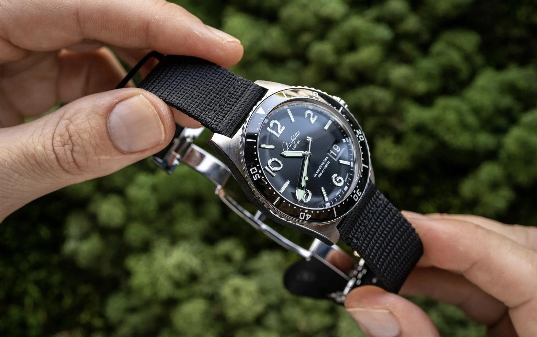 Glashutte diver online watch