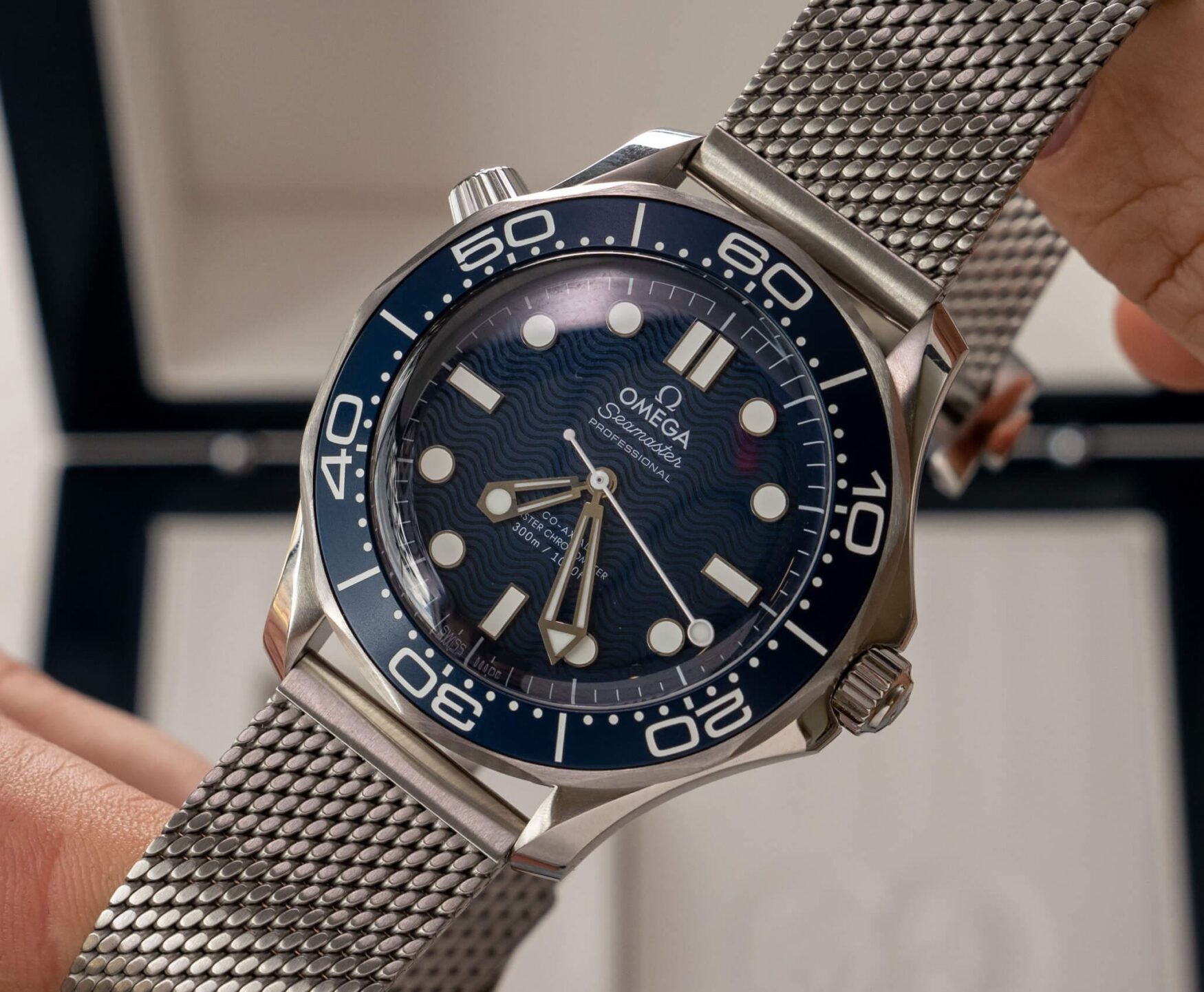 Omega respond to mystery Daniel Craig Seamaster NEWS