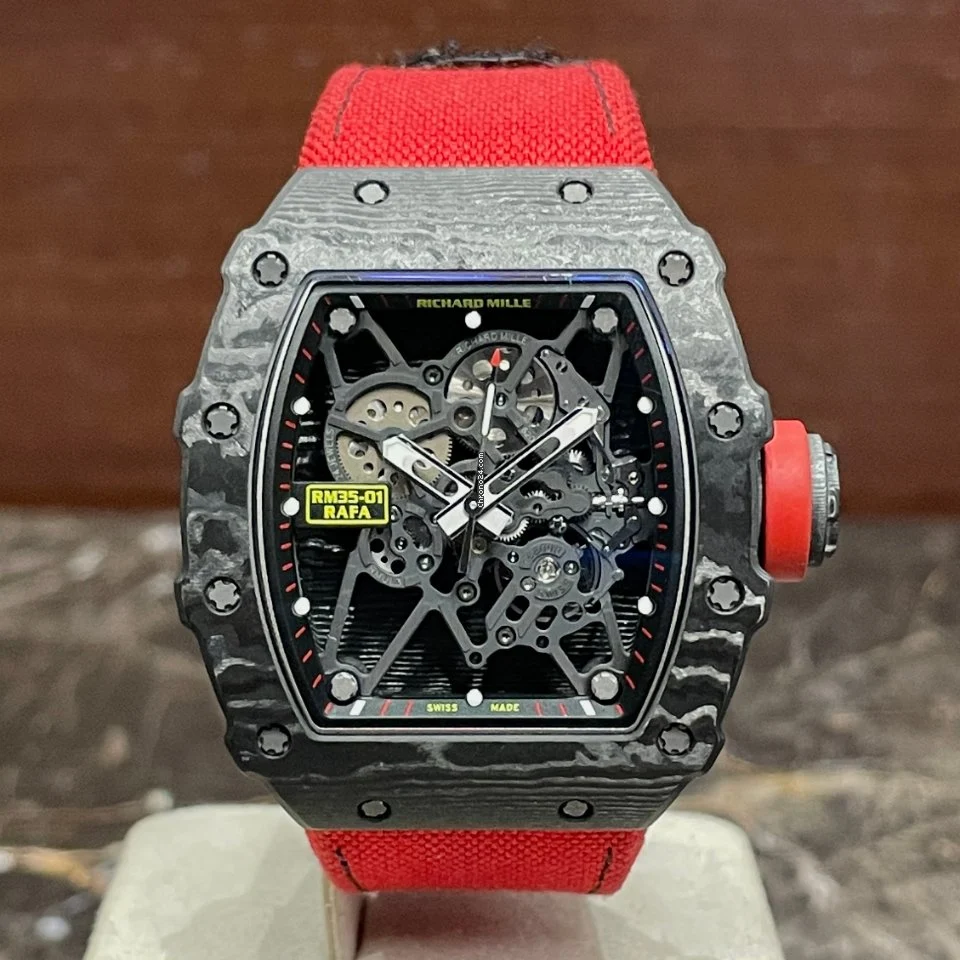 Thai Customs admits selling fake luxury watches in auction