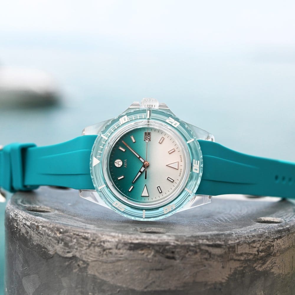 The ArtyA AquaSaphir is the first aquatic watch with a case made of sapphire crystal