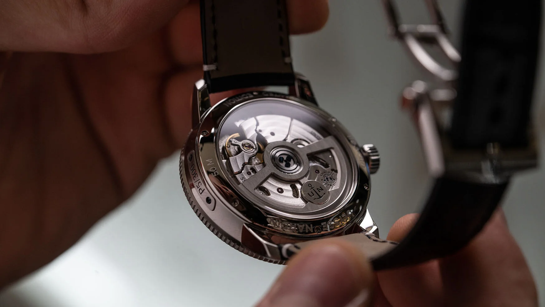 T122-C6-180 ◎ ULYSSE NARDIN ユリスナルダ LOCLE-GENEVE 腕時計 手巻き スモセコ③ Diver The Ocean Race Ø 44 mm 1183-170LE-1A-TOR&frasl;0A Watch | Ulysse