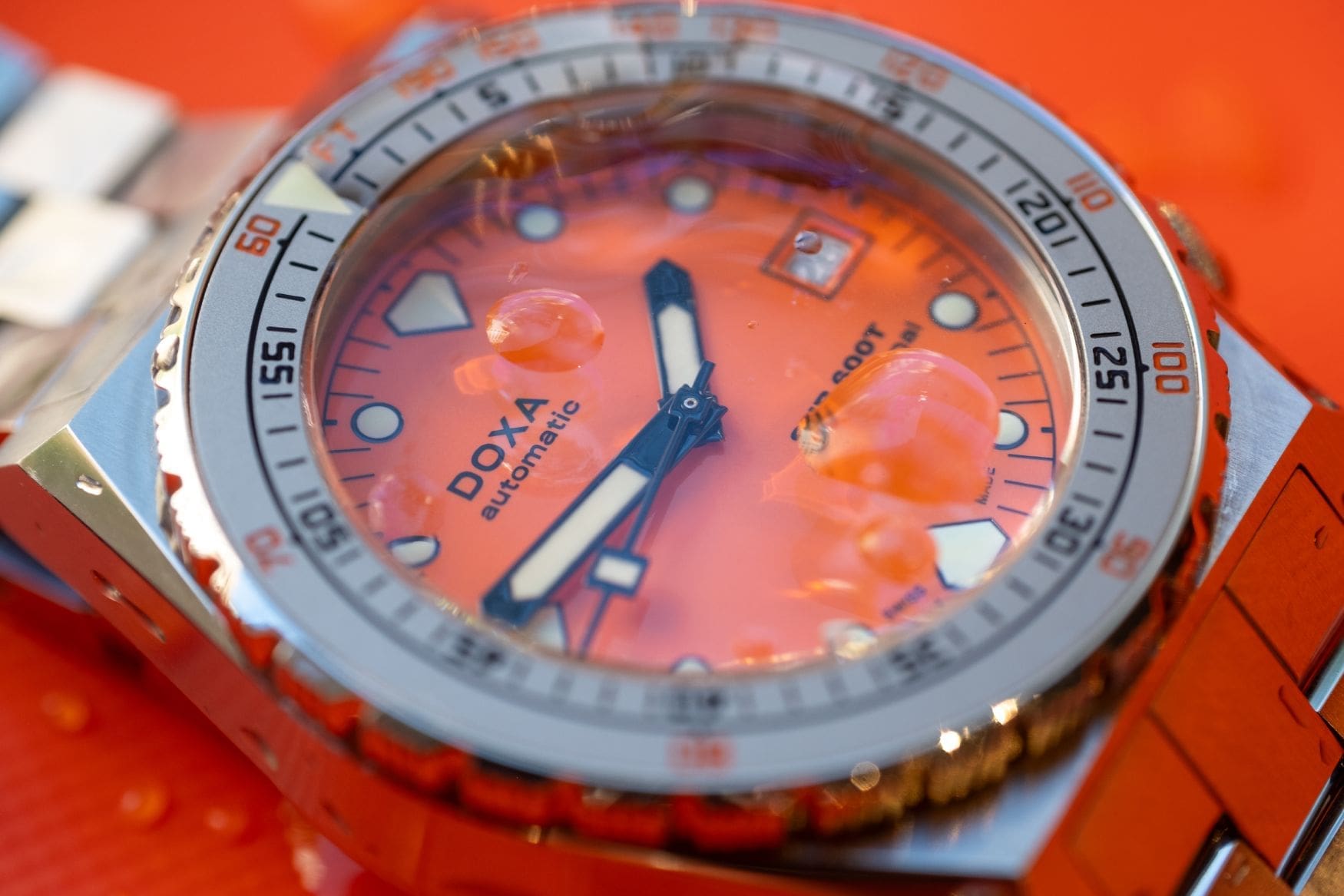 doxa sub 600t professional feature water