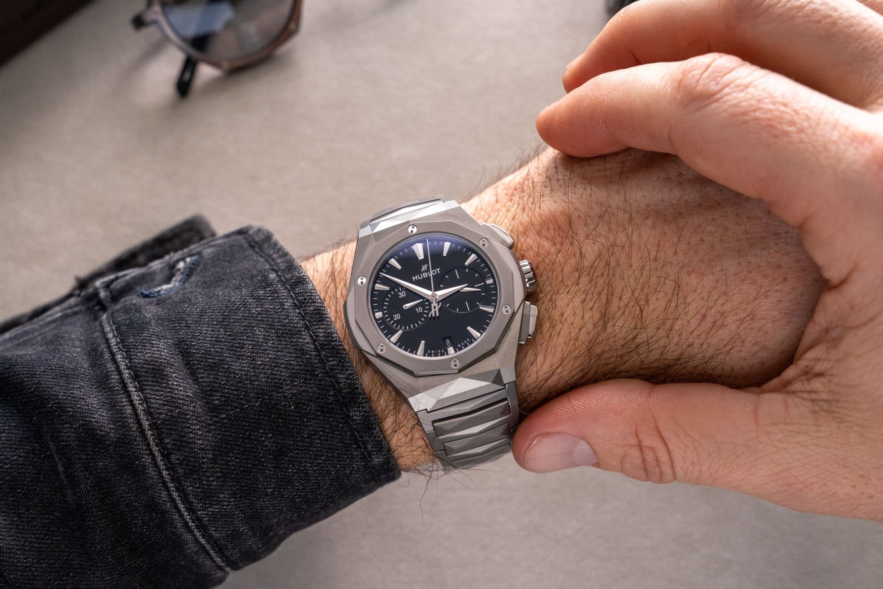 hublot classic fusion chronograph orlinski full titanium wrist