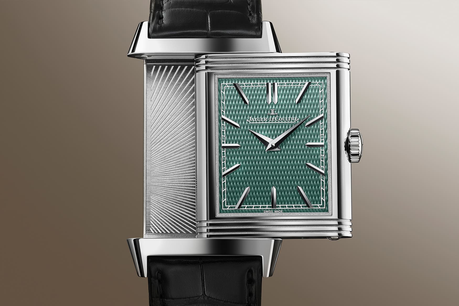 Jaeger LeCoultre Reverso Tribute Enamel Hokusai case