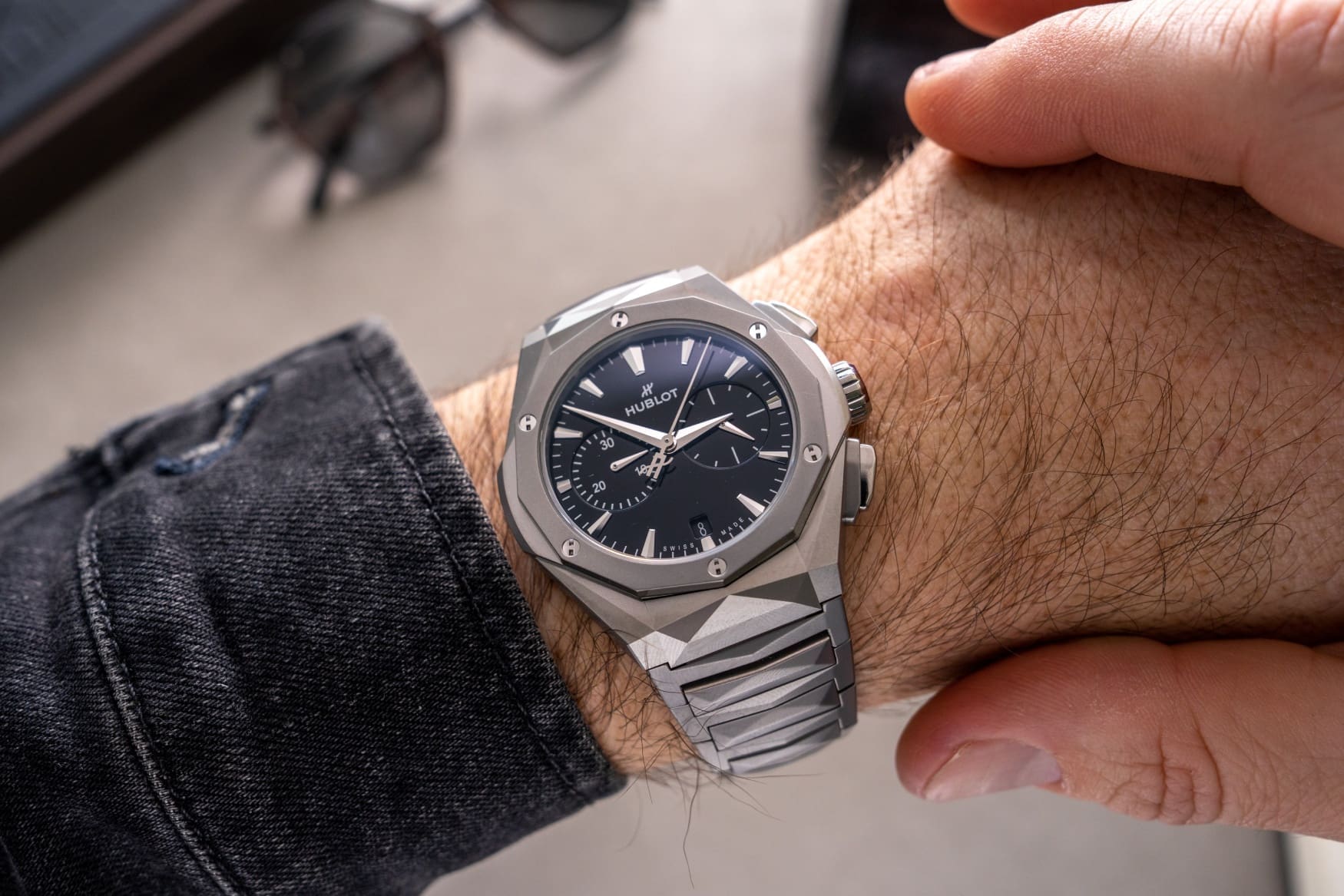 hublot classic fusion chronograph orlinski full titanium wrist