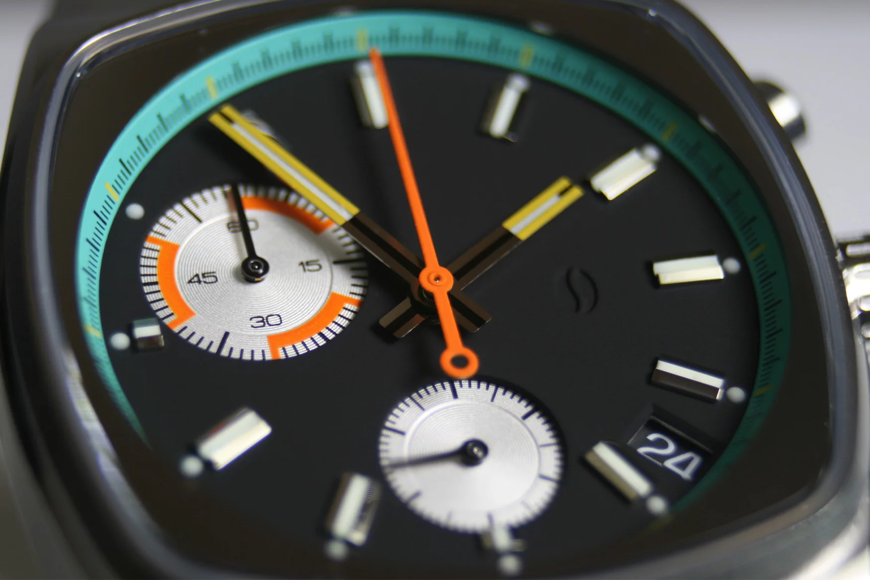 Brew Watch Retromatic 腕時計 マイクロブランド