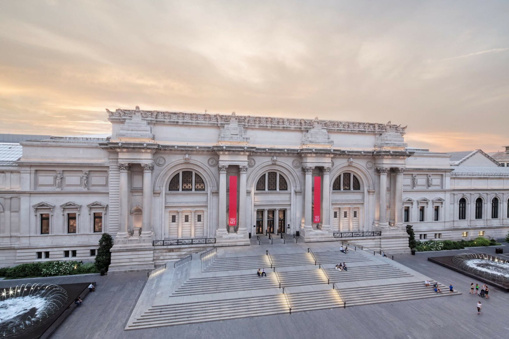 The Metropolitan Museum of Art New York (Exterior) ∏Courtesy of The Met