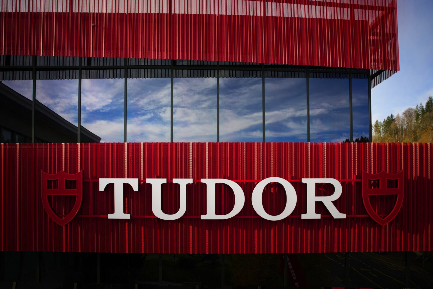 The secrets behind the Tudor manufacture