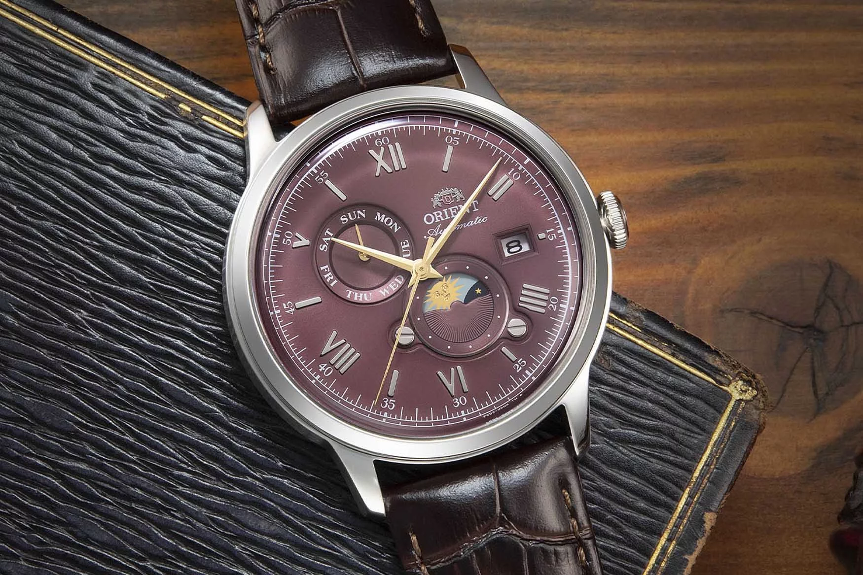 Best red dial watches | BUYING GUIDES