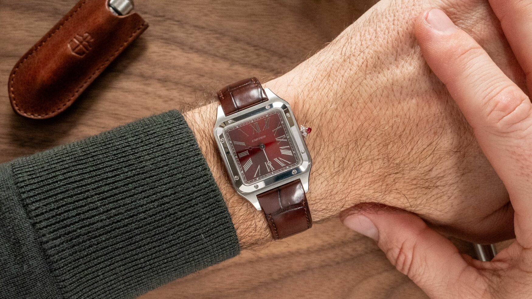 cartier santos dumont rewind wrist feature