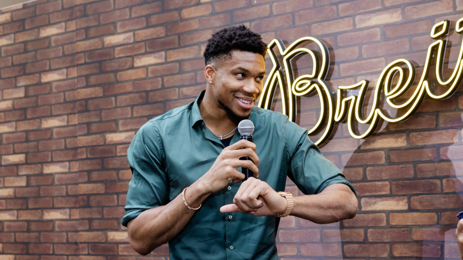 giannis antetokounmpo breitling feature