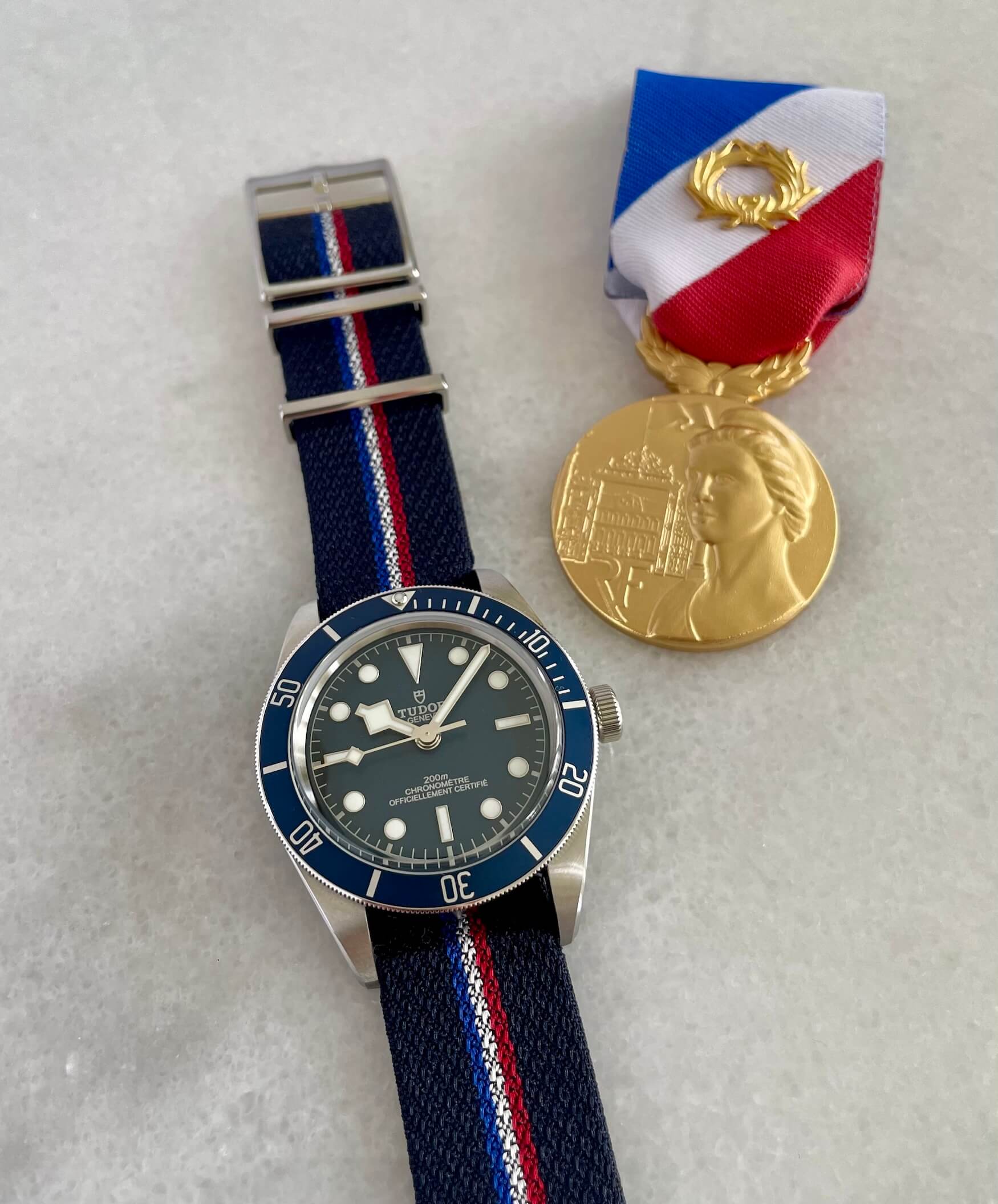 tudor black bay 58 dgsi medal