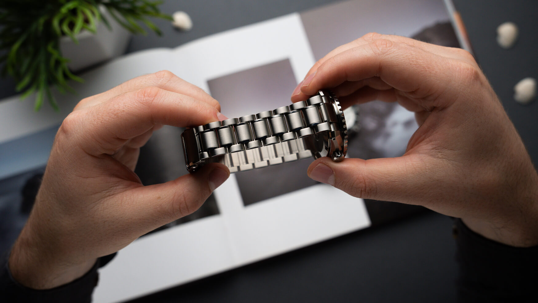 Seiko Prospex Marinemaster 1968 Heritage Diver SLA077 SLA079 bracelet detail