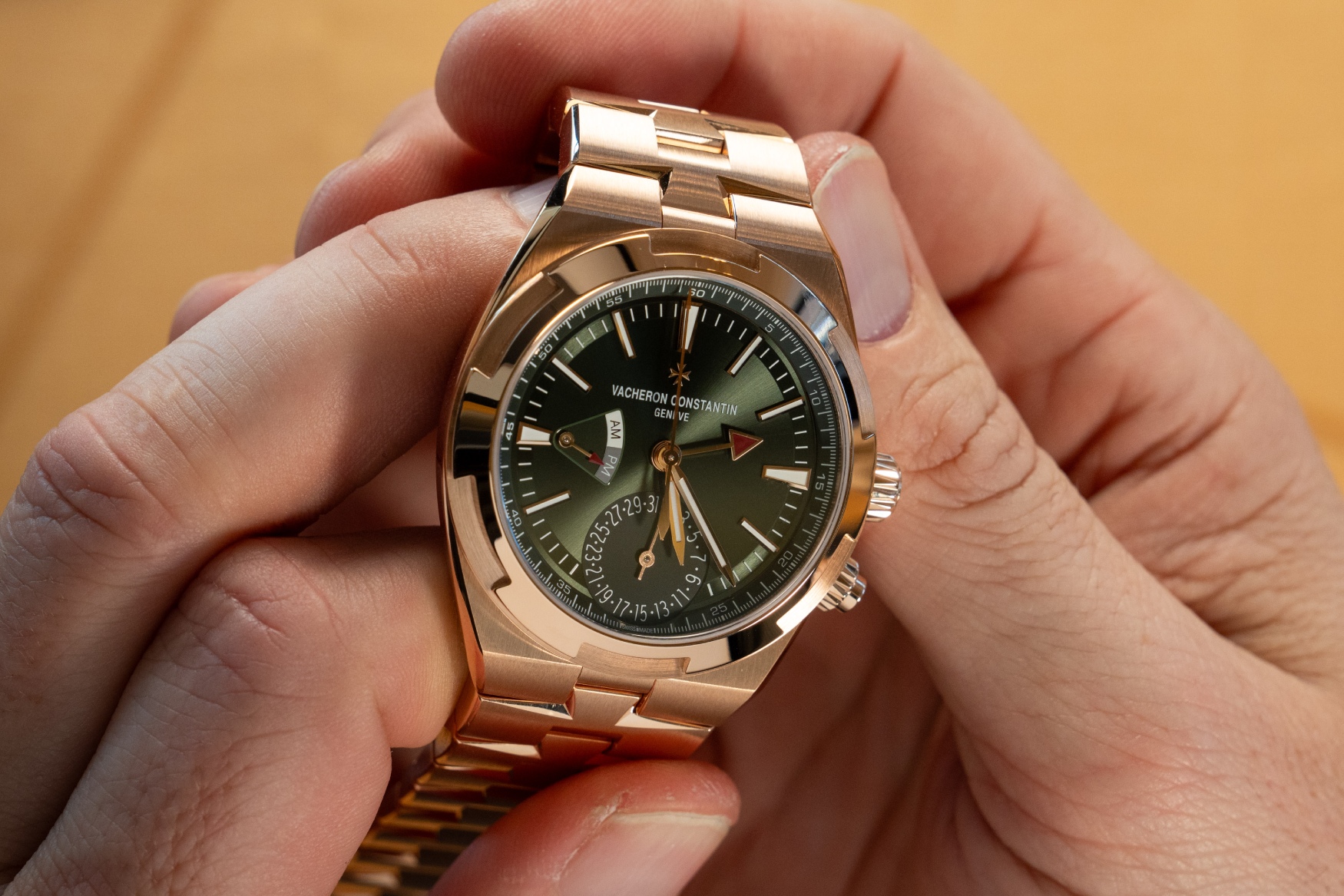 Vacheron Constantin Overseas Dual Time Green Gold in hand