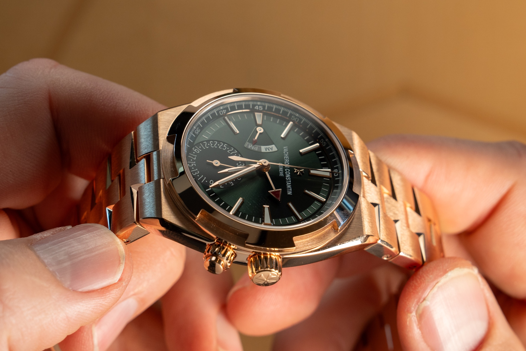 Vacheron Constantin Overseas Dual Time Green Gold profile