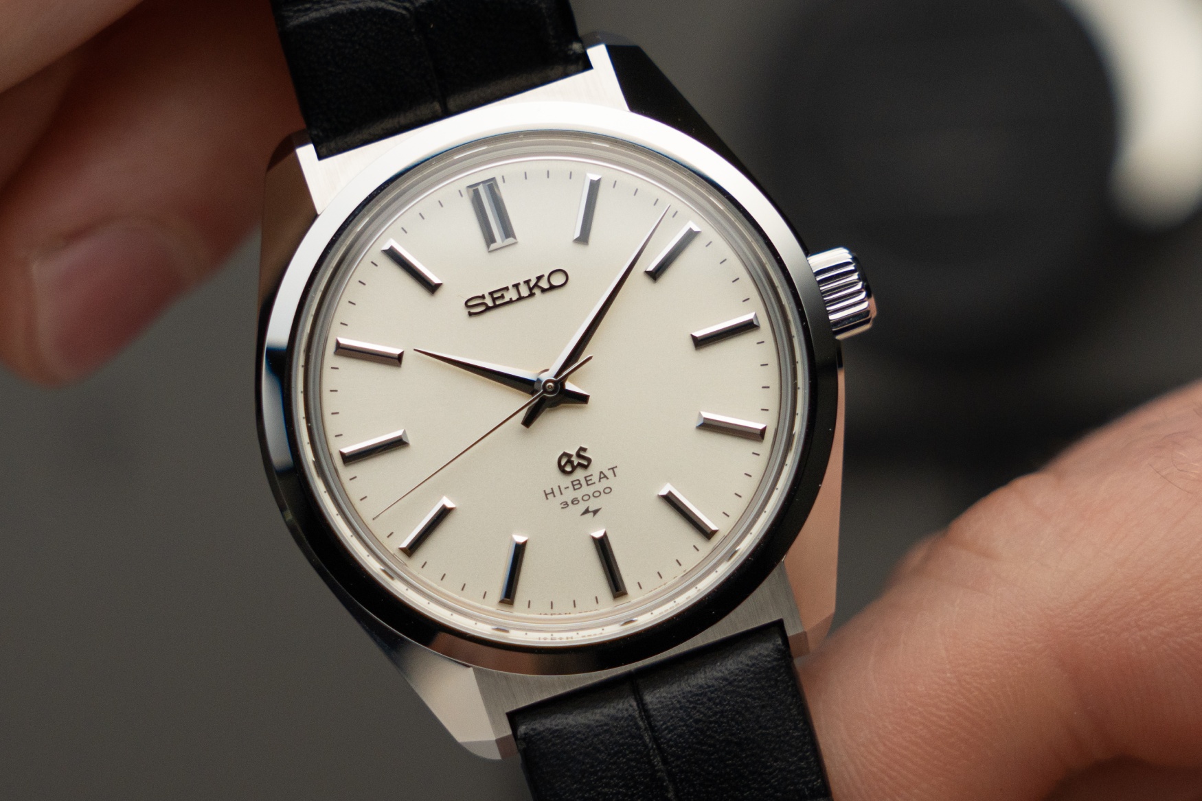 grand seiko heritage slgw005 45gs dial close up