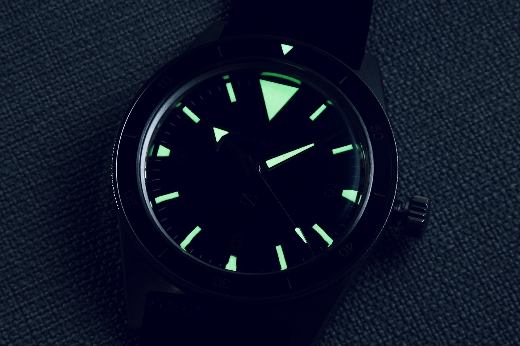 Fleux FLX003 Fleux-flx003-dial-lume