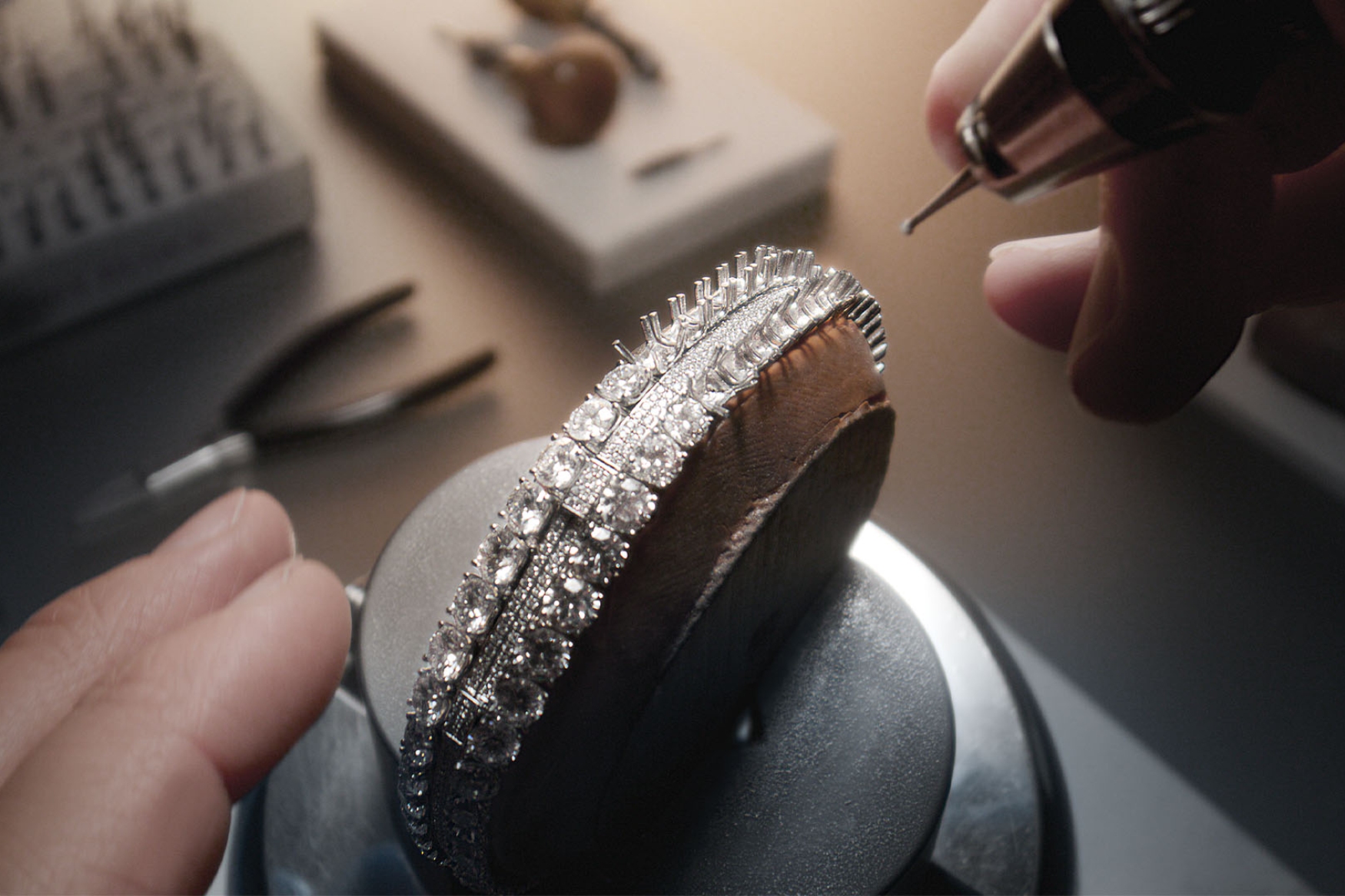 jaeger lecoultre 101 secrets gem setting