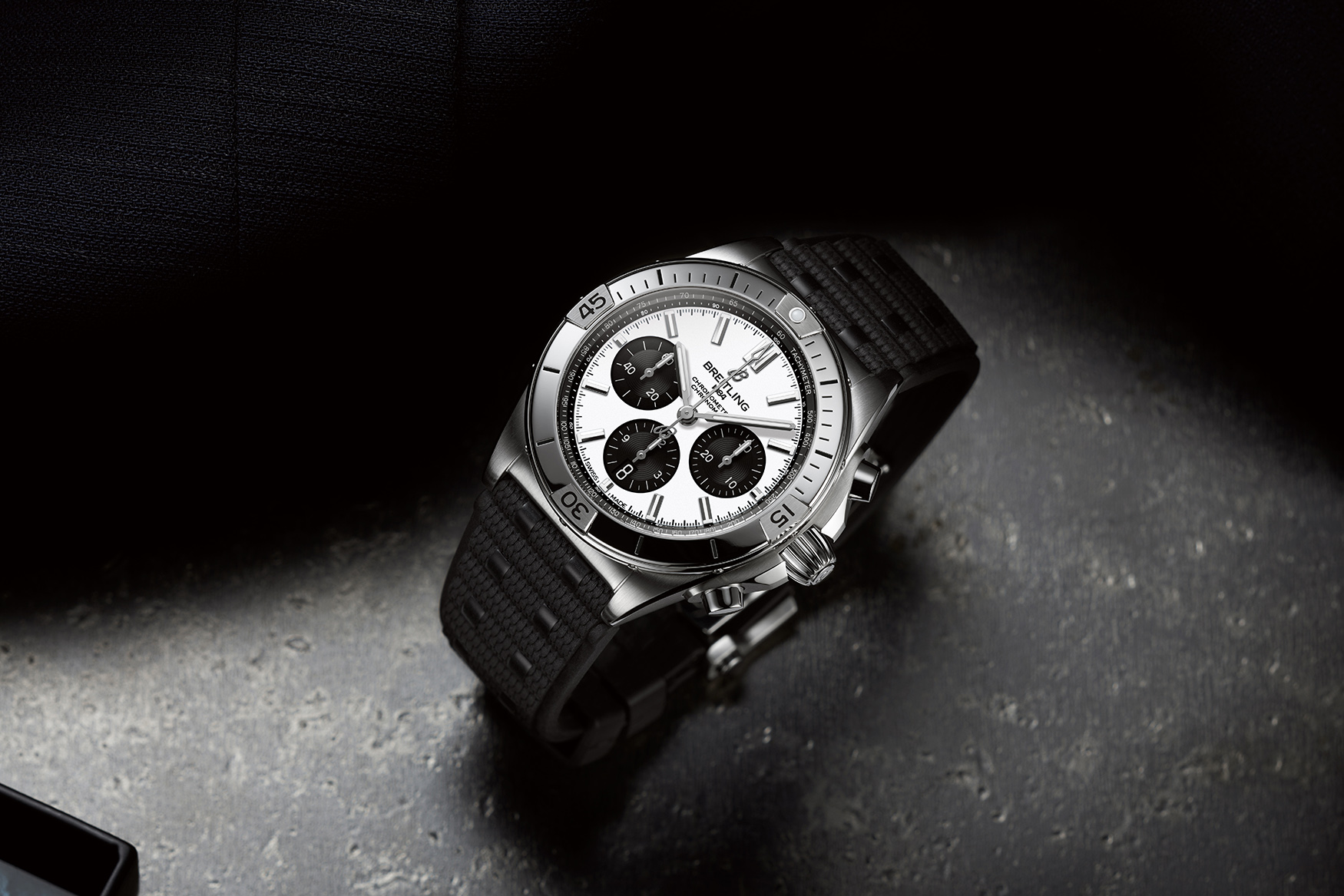 Breitling Chronomat B01 42 Country Edition