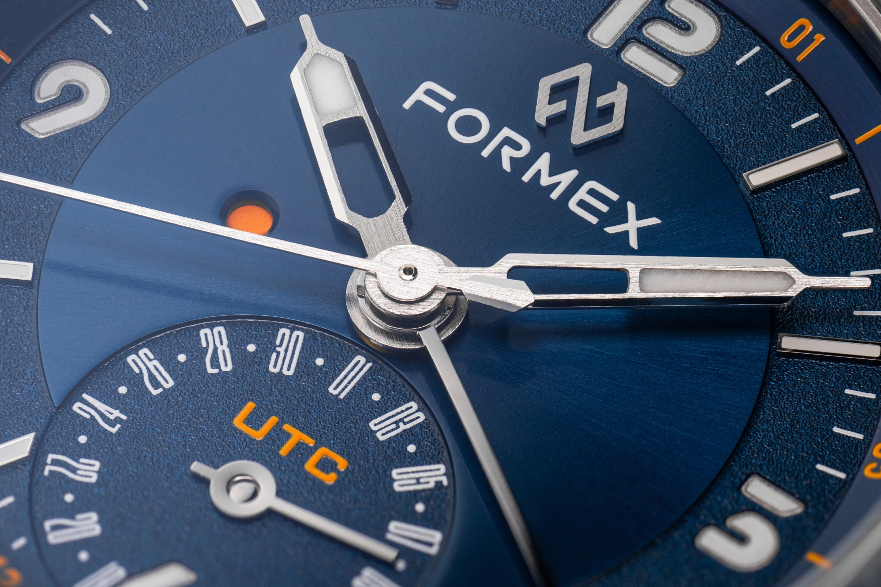 Formex Stratos UTC blue dial closeup