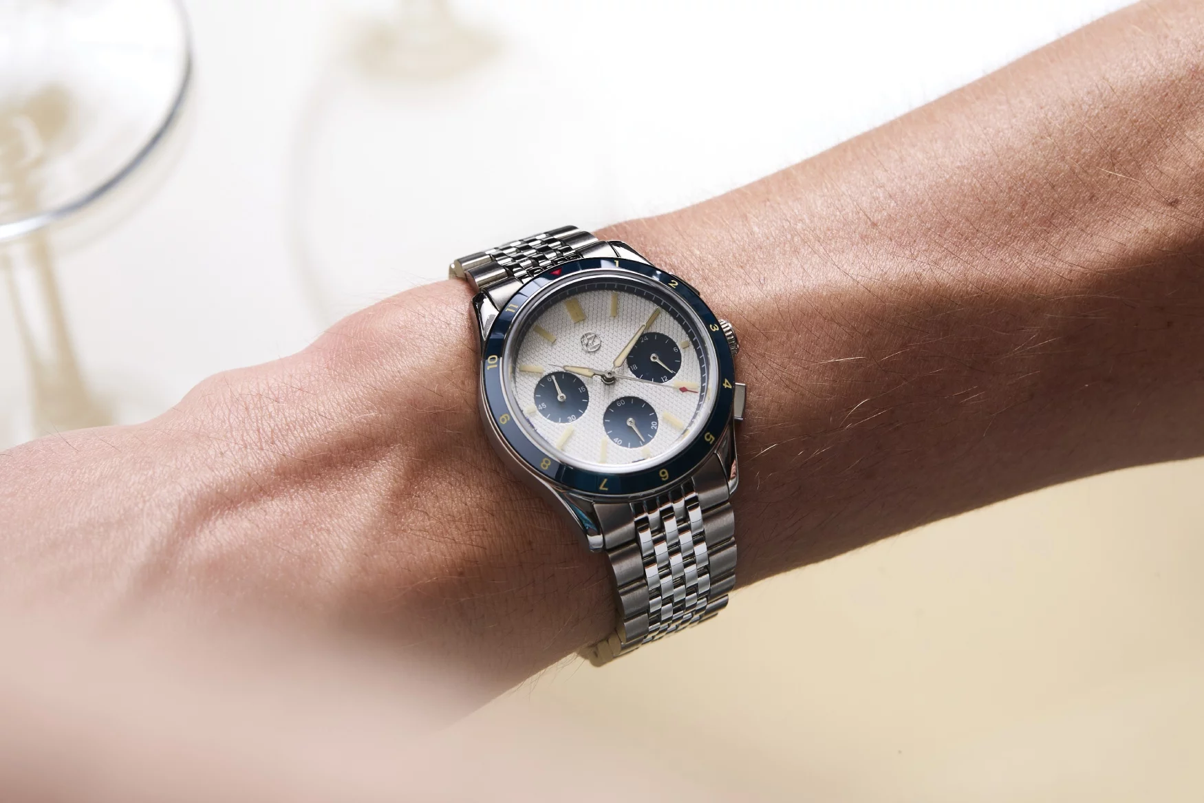 Hz Watches HZ.02 Chronograph | MICRO MONDAYS