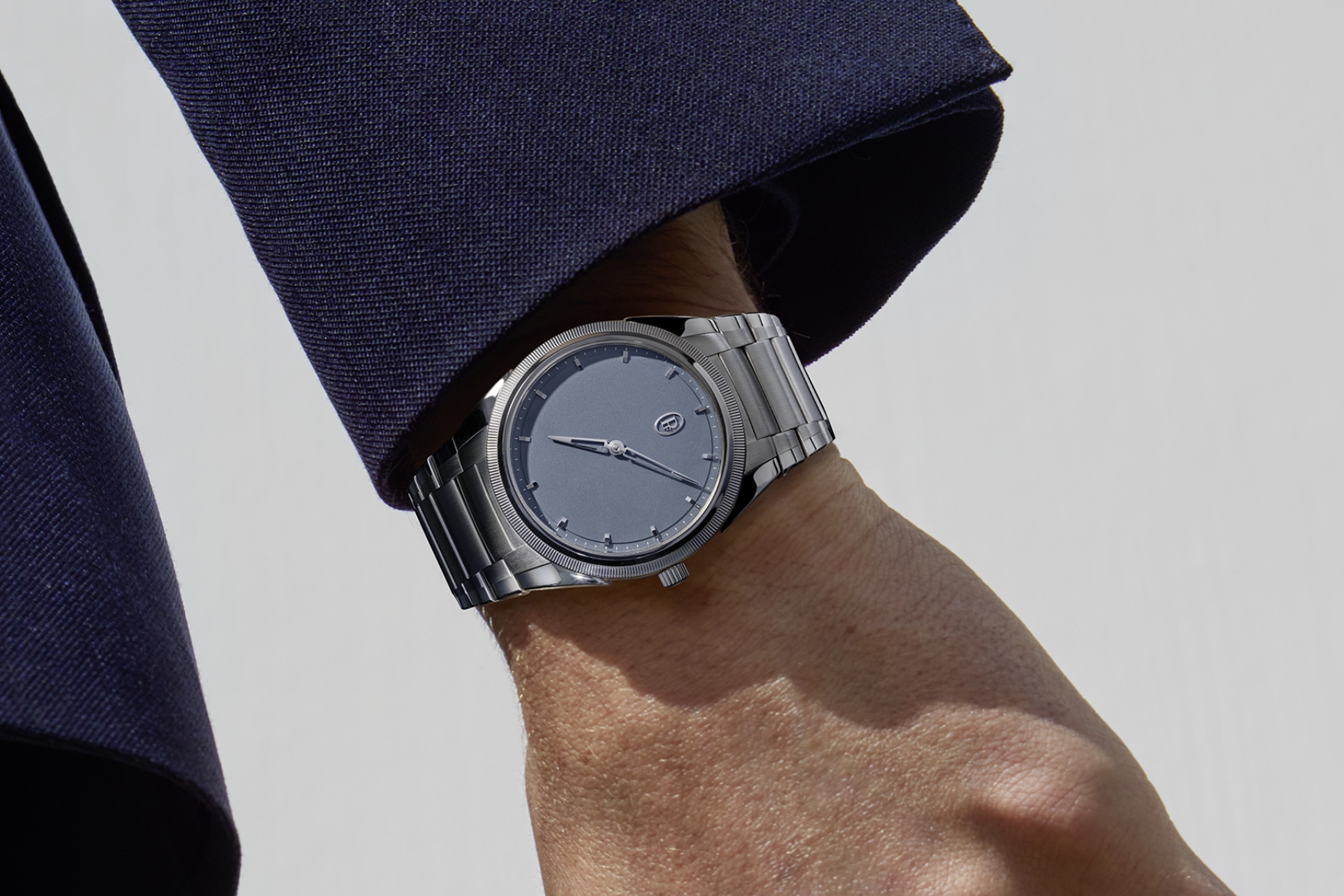 Parmigiani Fleurier Tonda PF Micro Rotor Platinum Stone Blue lifestyle