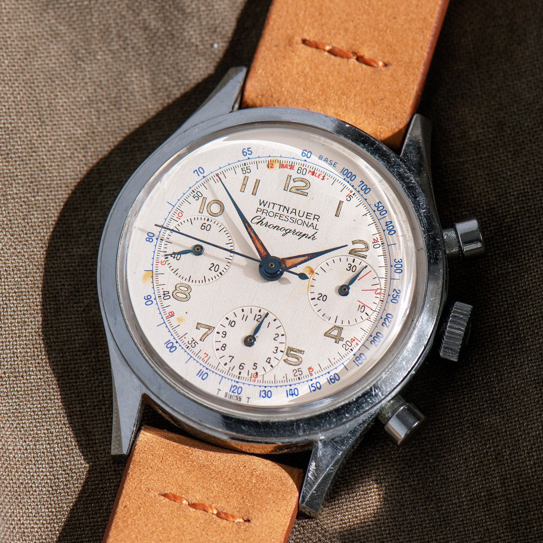 wittnauer 235t white dial