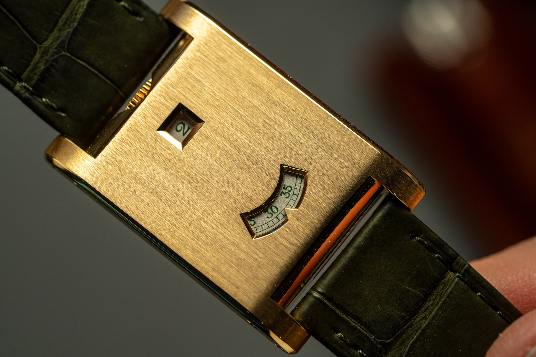 Cartier Privé Tank á Guichet 3