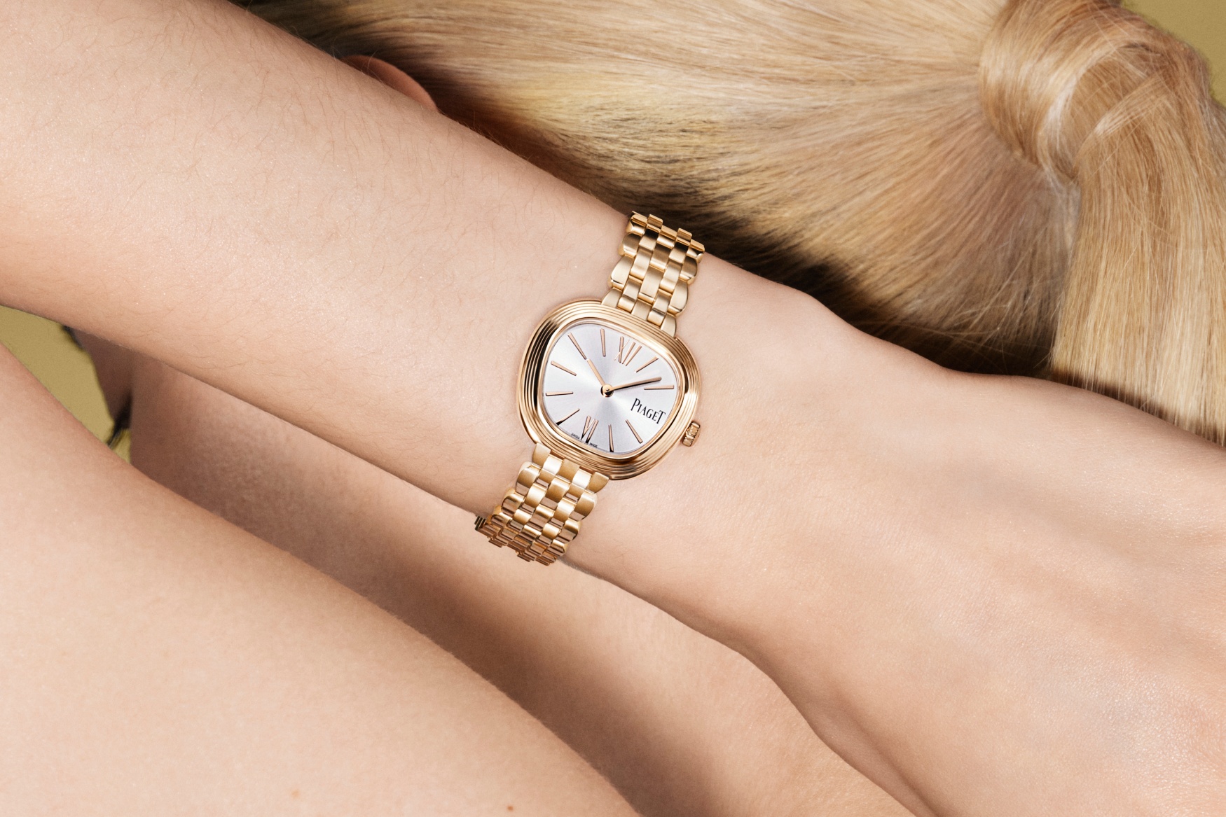piaget sixtie gold wrist