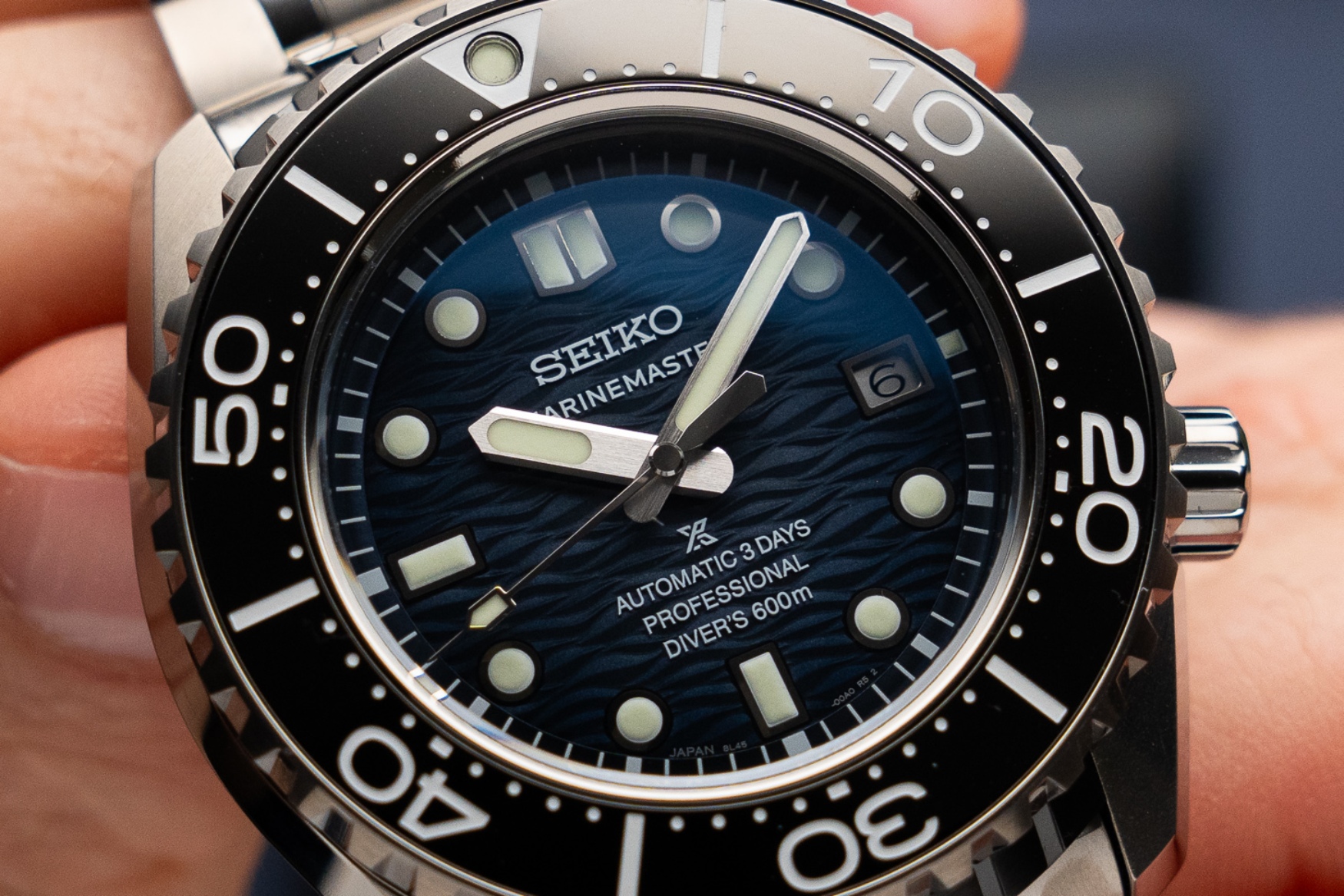 Seiko Prospex Marinemaster Professional SLA081 Dial Close-up 2