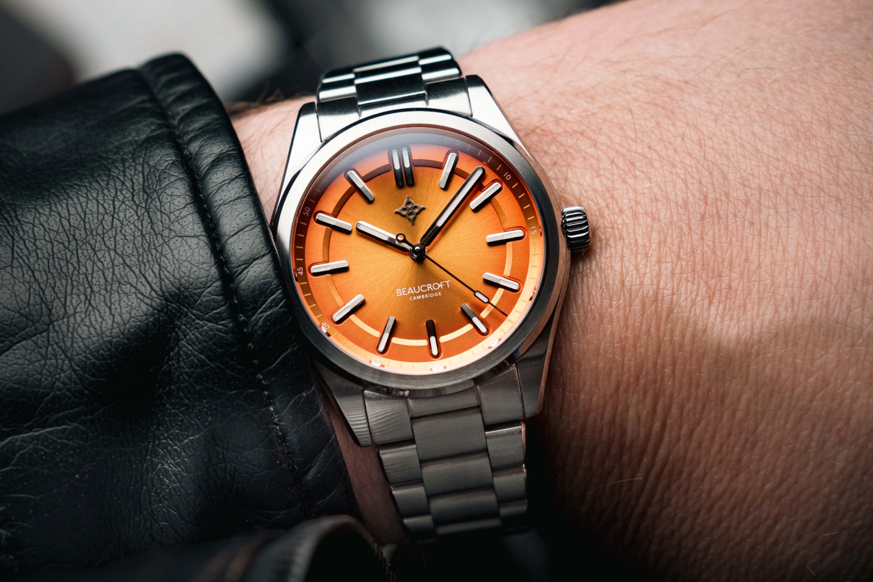 IN THE SHOP Beaucroft Element orange on wrist