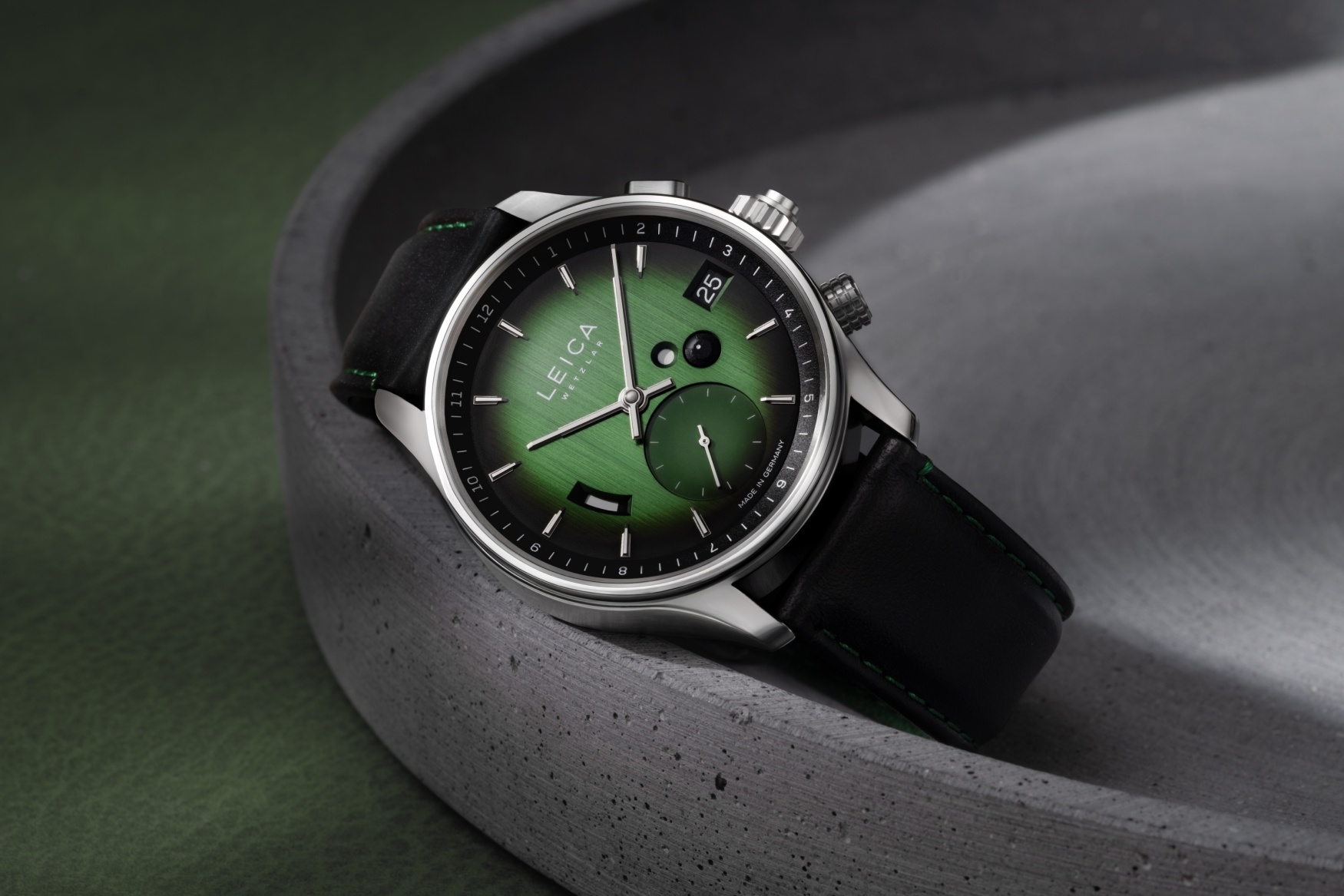 Leica ZM 2 Urban Green Calfskin