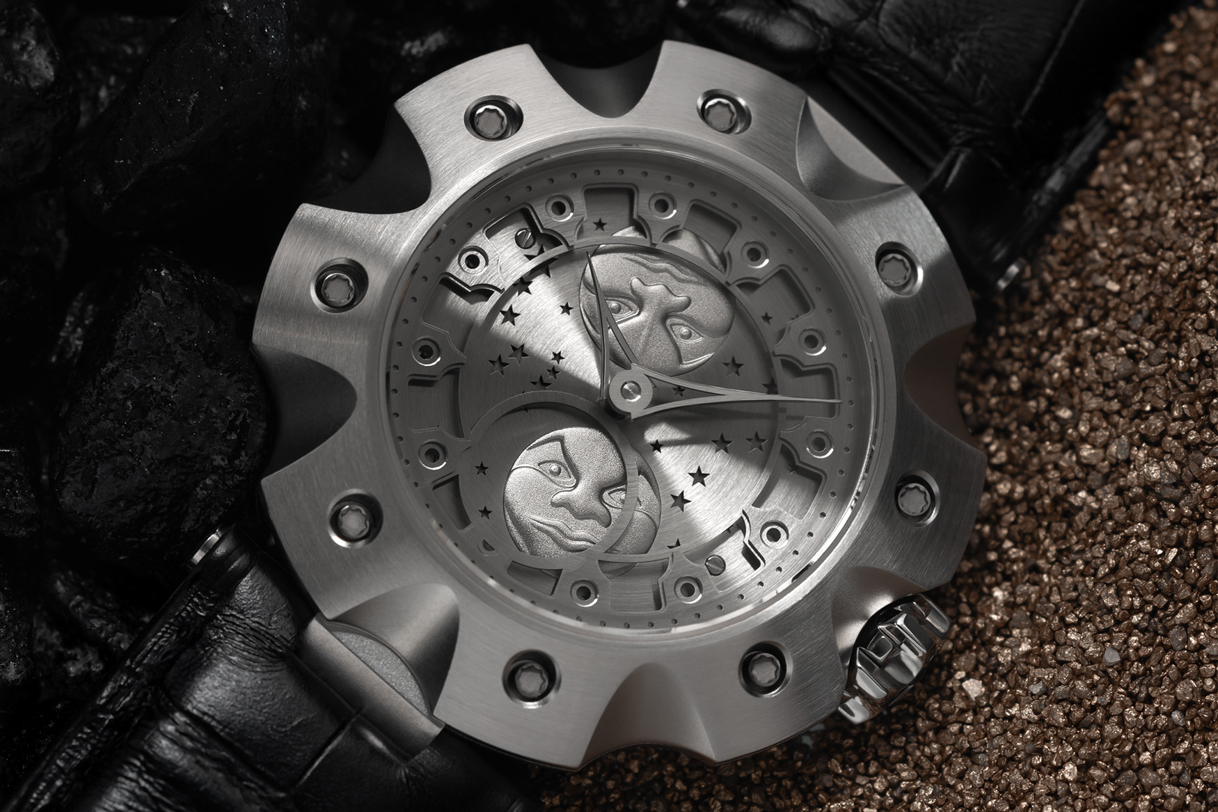 Sarpaneva Supernova moonphase white