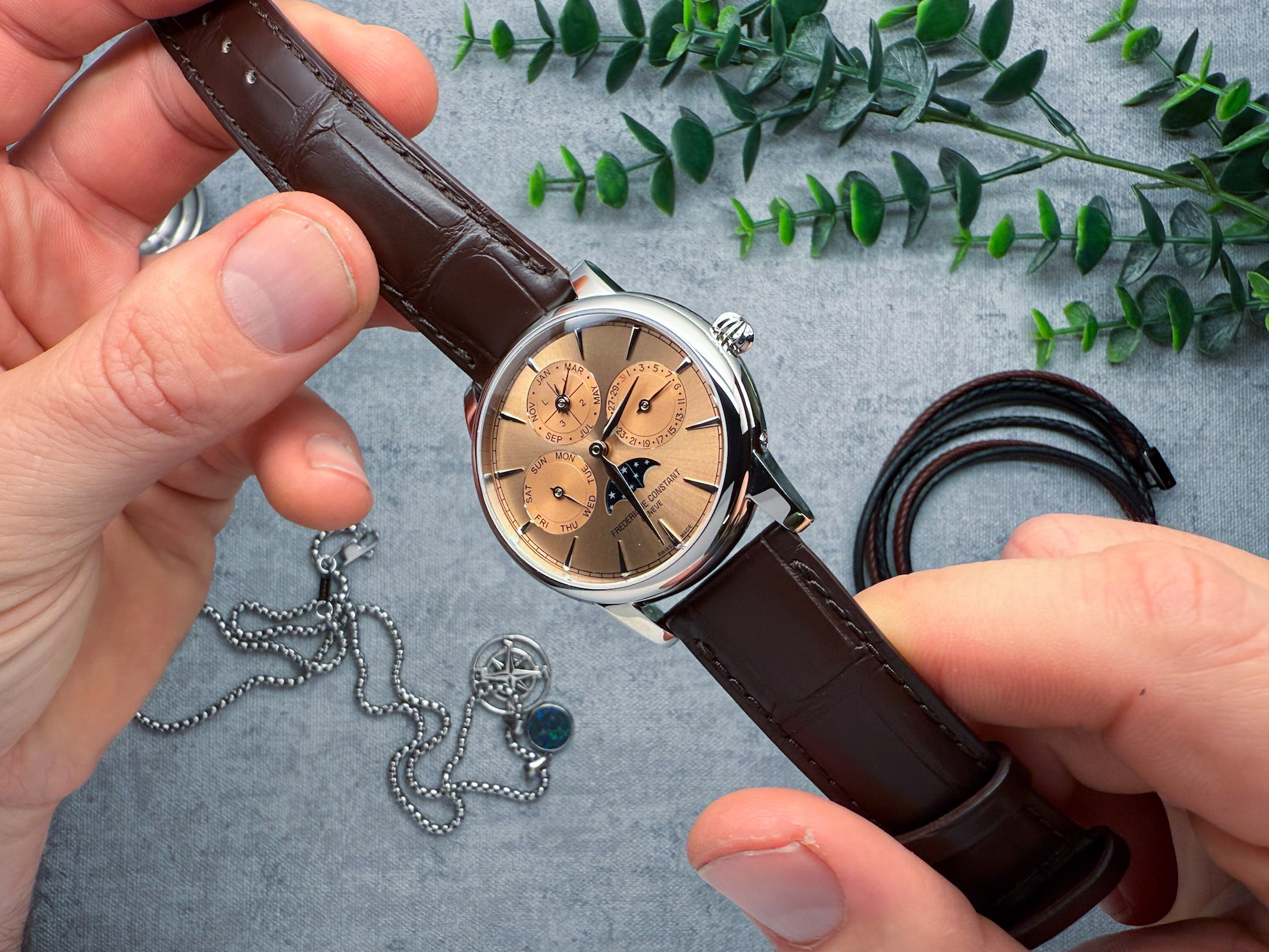 Frederique Constant Classic Perpetual Calendar Manufacture Salmon Dial 2